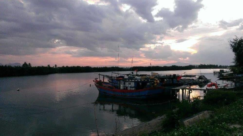 River Park Trademark River Park Homestayandhostel Hoian هوي ان المظهر الخارجي الصورة